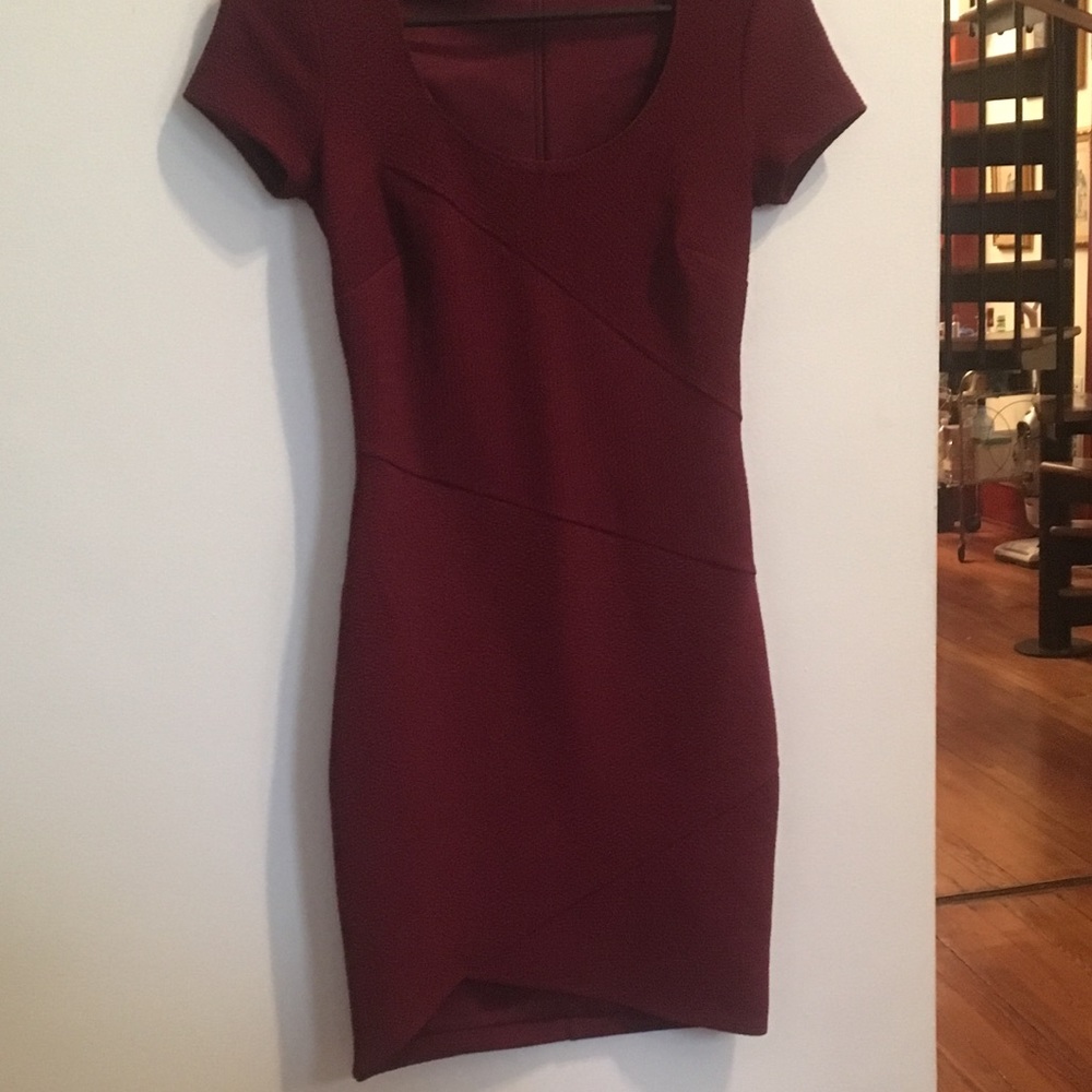 XS Burgundy Le Chateau stretch bodycon dress